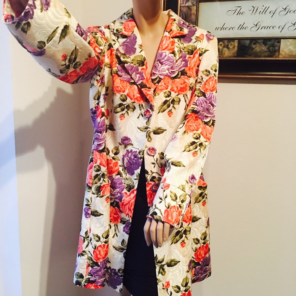 COPY - A Beautiful Floral Jacket 🌹🌹